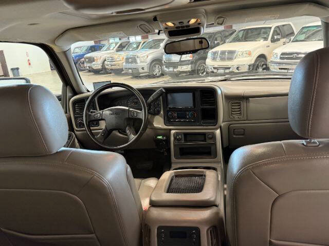Used 2006 GMC Sierra 2500 SLE w/ Onstar Plus Package AWD/4WD image 20