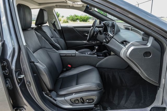 Used 2023 Lexus ES 350 w/ Premium Package FWD image 38