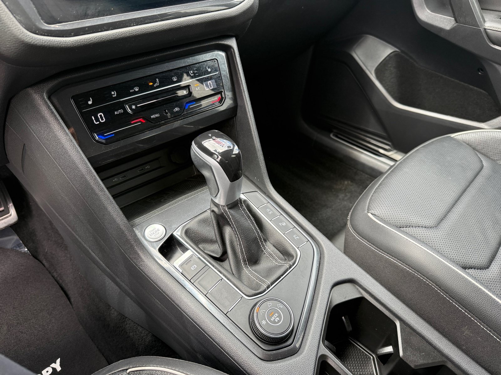 Certified 2023 Volkswagen Tiguan SEL R-Line AWD/4WD image 13