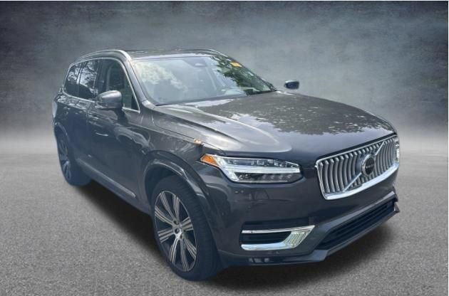 Used 2023 Volvo XC90 B6 Ultimate w/ Protection Package Premier
