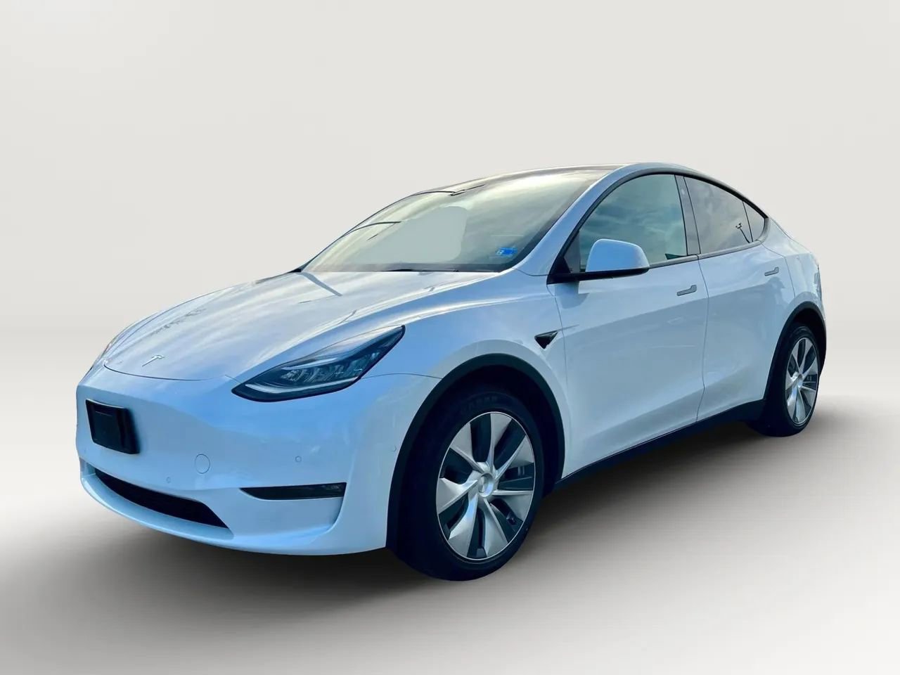 Used 2021 Tesla Model Y Long Range image 3