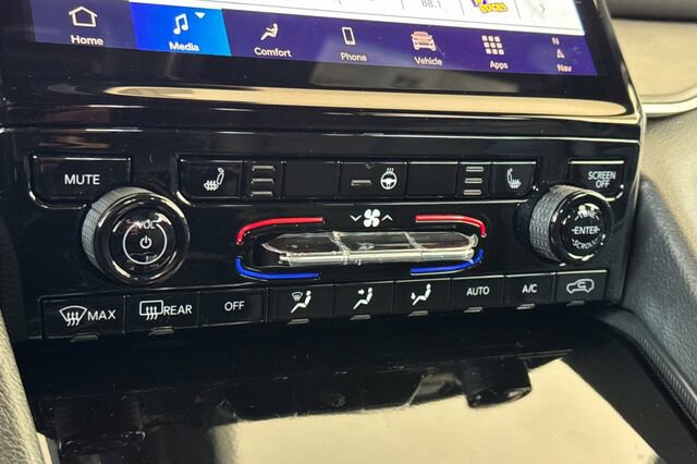 New 2025 Jeep Grand Cherokee Limited image 18