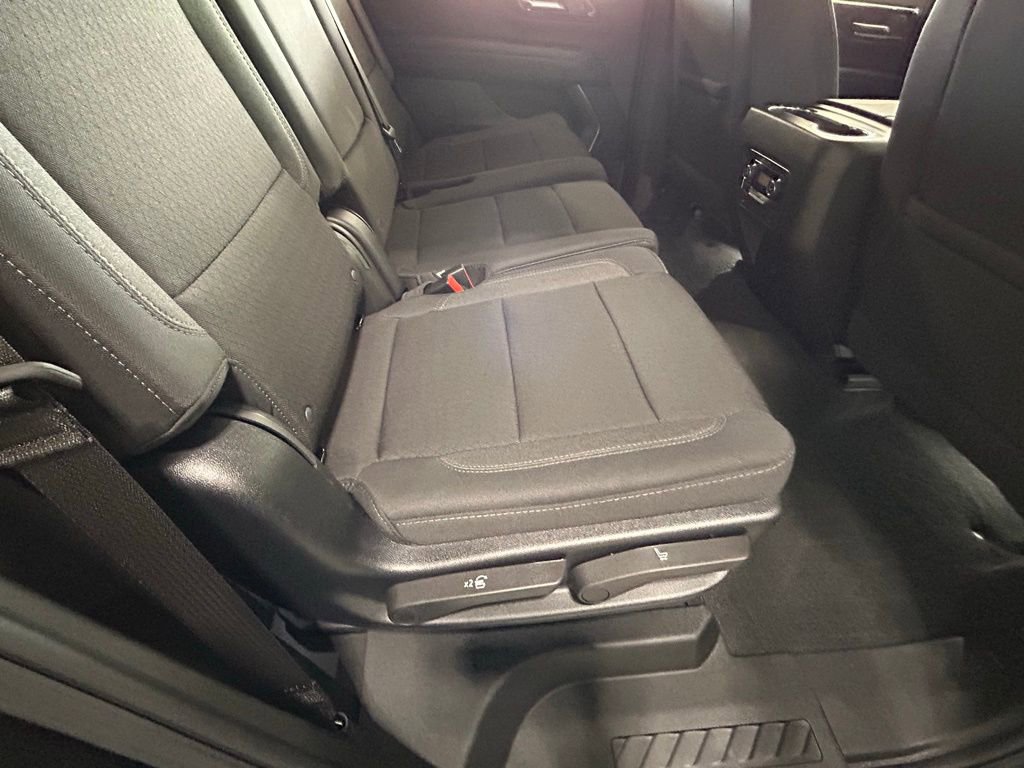 Used 2025 Chevrolet Tahoe LS image 41