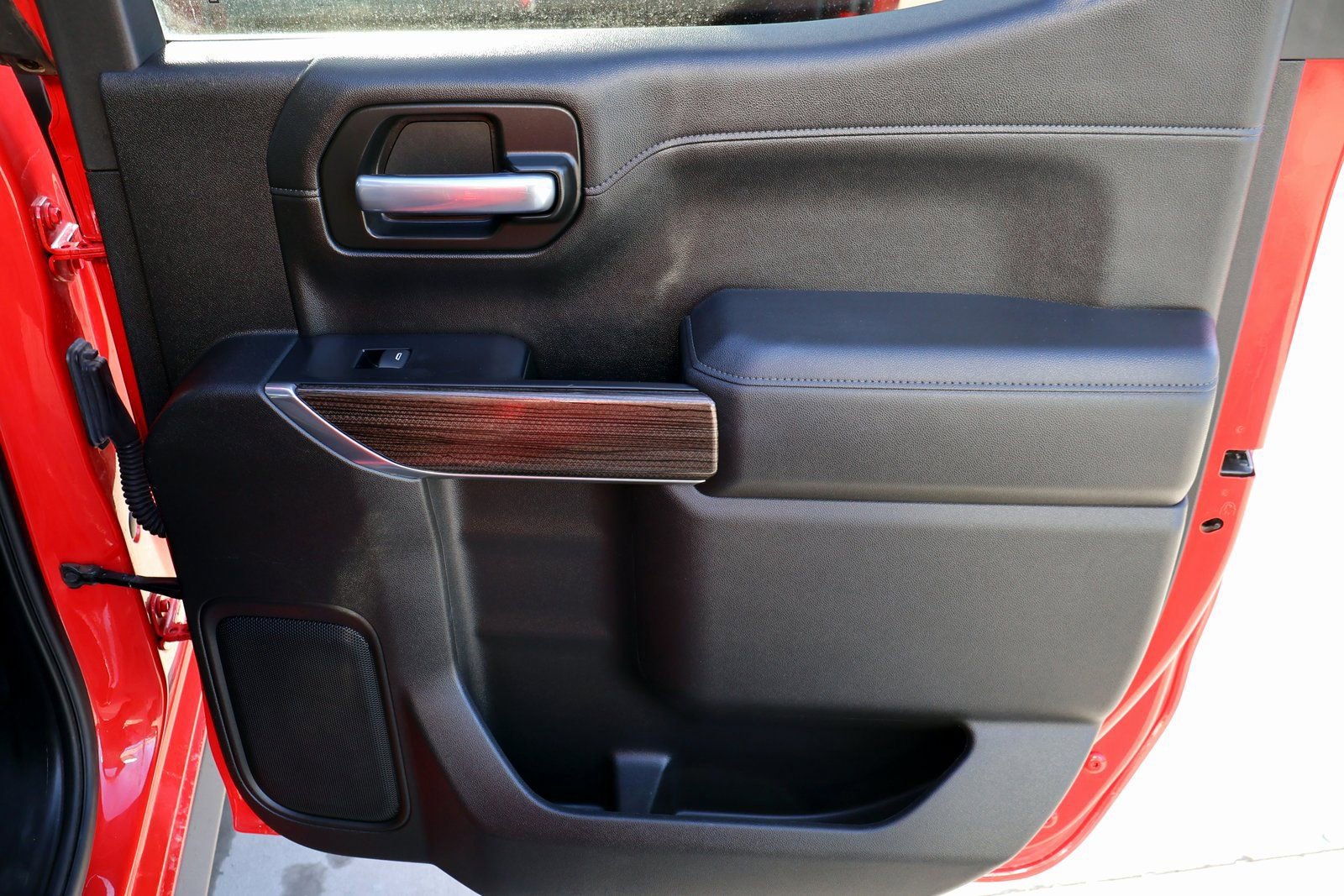 Used 2021 Chevrolet Silverado 1500 RST image 16