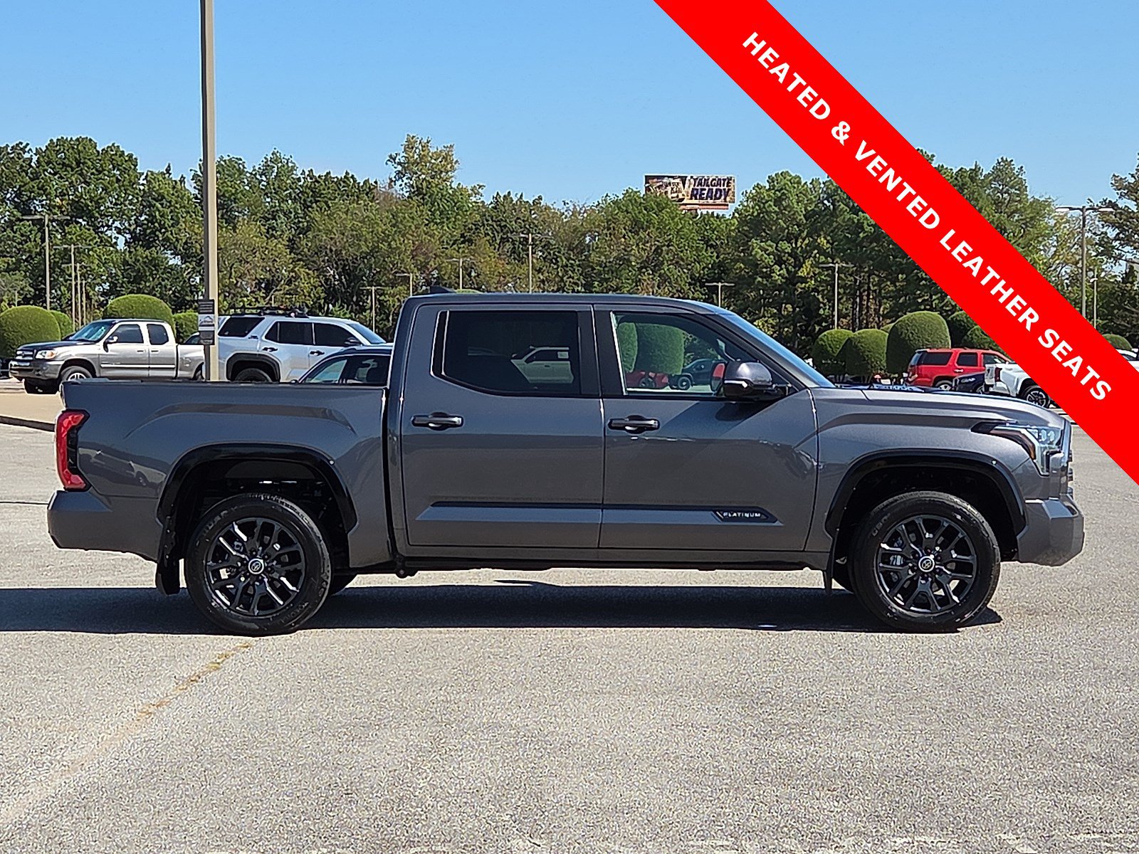 Used 2024 Toyota Tundra Platinum AWD/4WD image 6