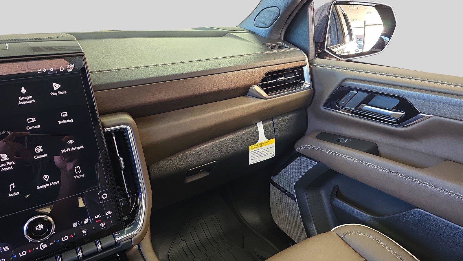 New 2027 GMC Yukon XL Denali Ultimate w/ LPO, Floor Liner Package AWD/4WD image 26