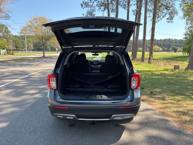 Used 2024 Ford Explorer XLT w/ Equipment Group 202A image 18