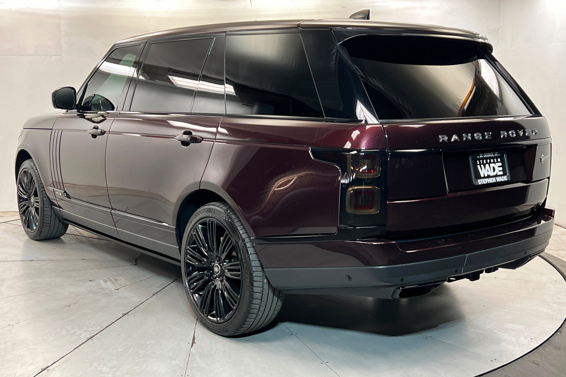 Used 2019 Land Rover Range Rover LWB SV Autobiography AWD/4WD image 3