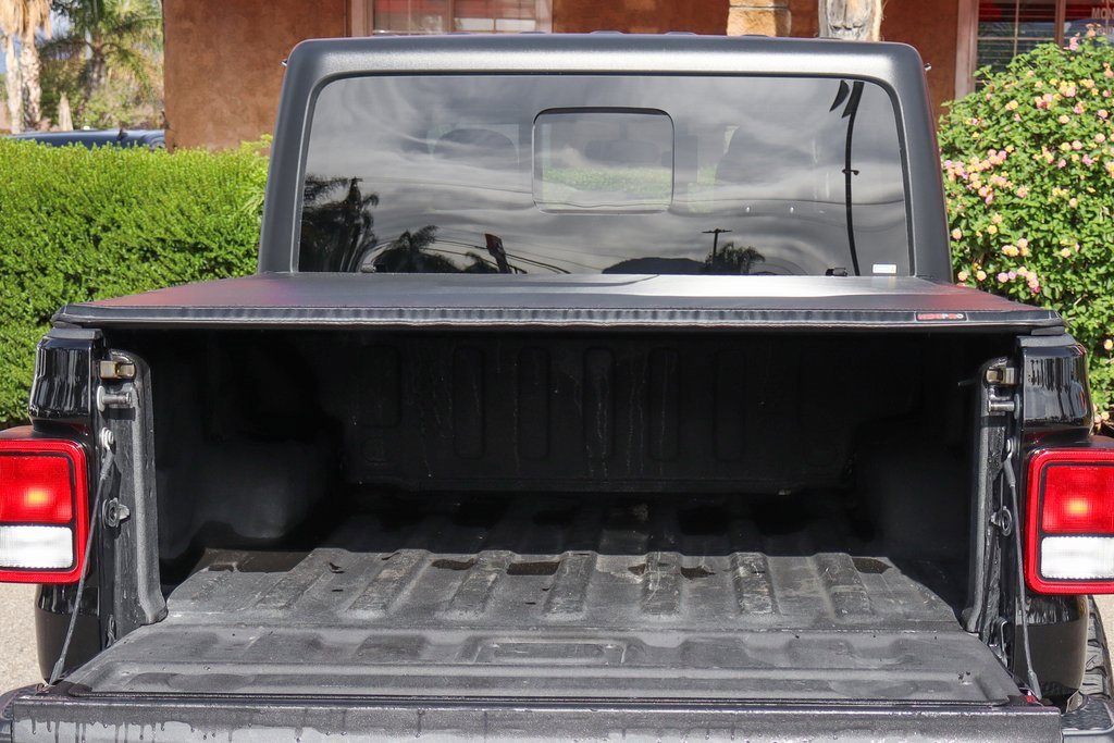 Used 2020 Jeep Gladiator Sport w/ Quick Order Package 24S image 9