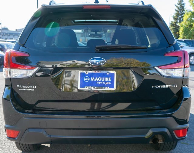 Used 2021 Subaru Forester Premium image 7