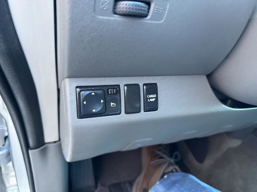 Used 2018 Nissan Frontier SV image 34