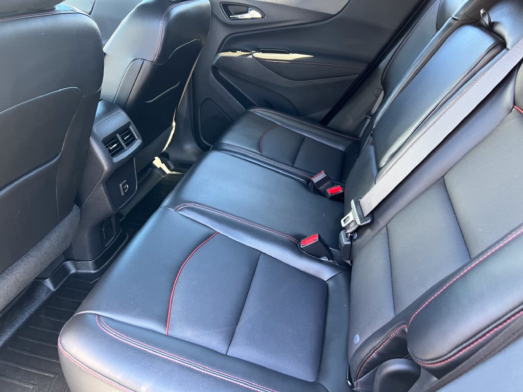 Used 2022 Chevrolet Equinox RS w/ RS Leather Package AWD/4WD image 12