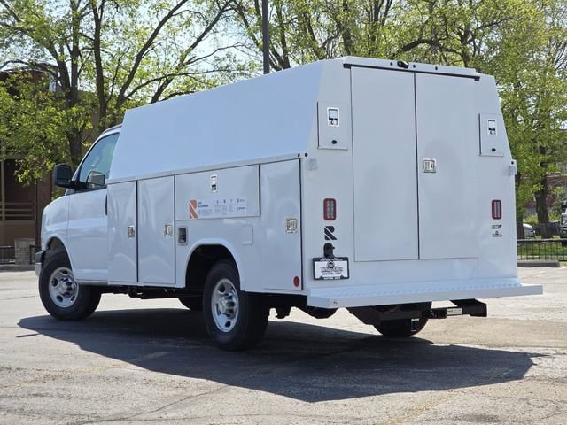 New 2026 Chevrolet Express 3500 w/ Power Convenience Package RWD image 10