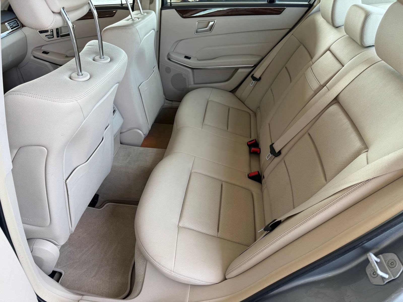 Used 2014 Mercedes-Benz E 350 Sedan image 26