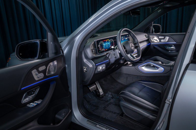 New 2026 Mercedes-Benz GLS 580 4MATIC image 11