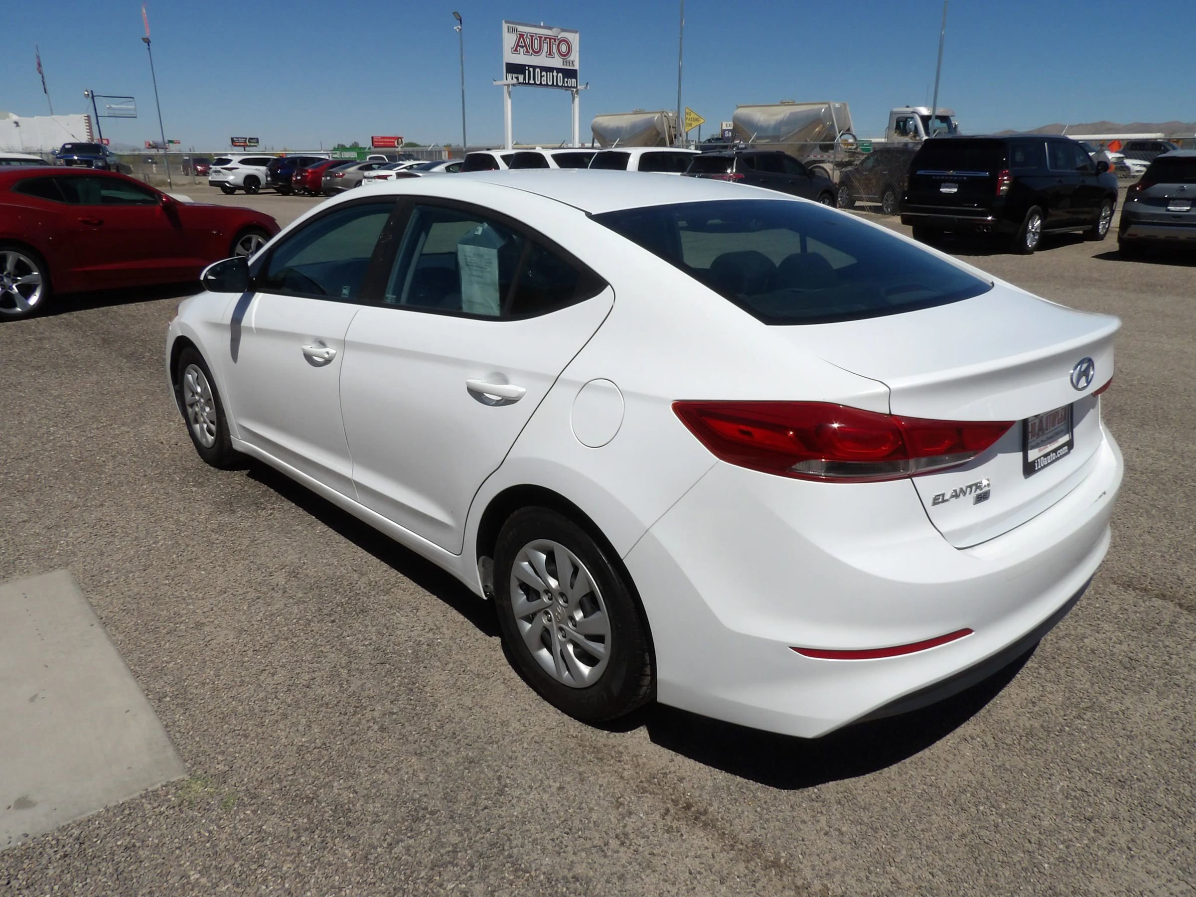 Used 2018 Hyundai Elantra SE FWD image 6