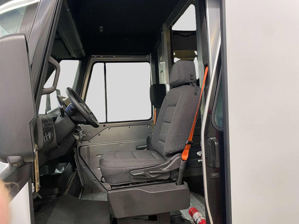 Used 2023 Chevrolet Brightdrop 600 w/ Active Safety Package 2 AWD/4WD image 8