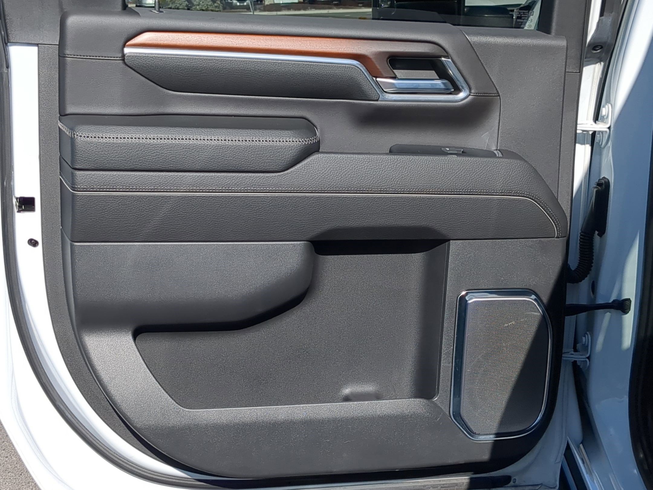 Used 2024 GMC Sierra 2500 Denali image 32