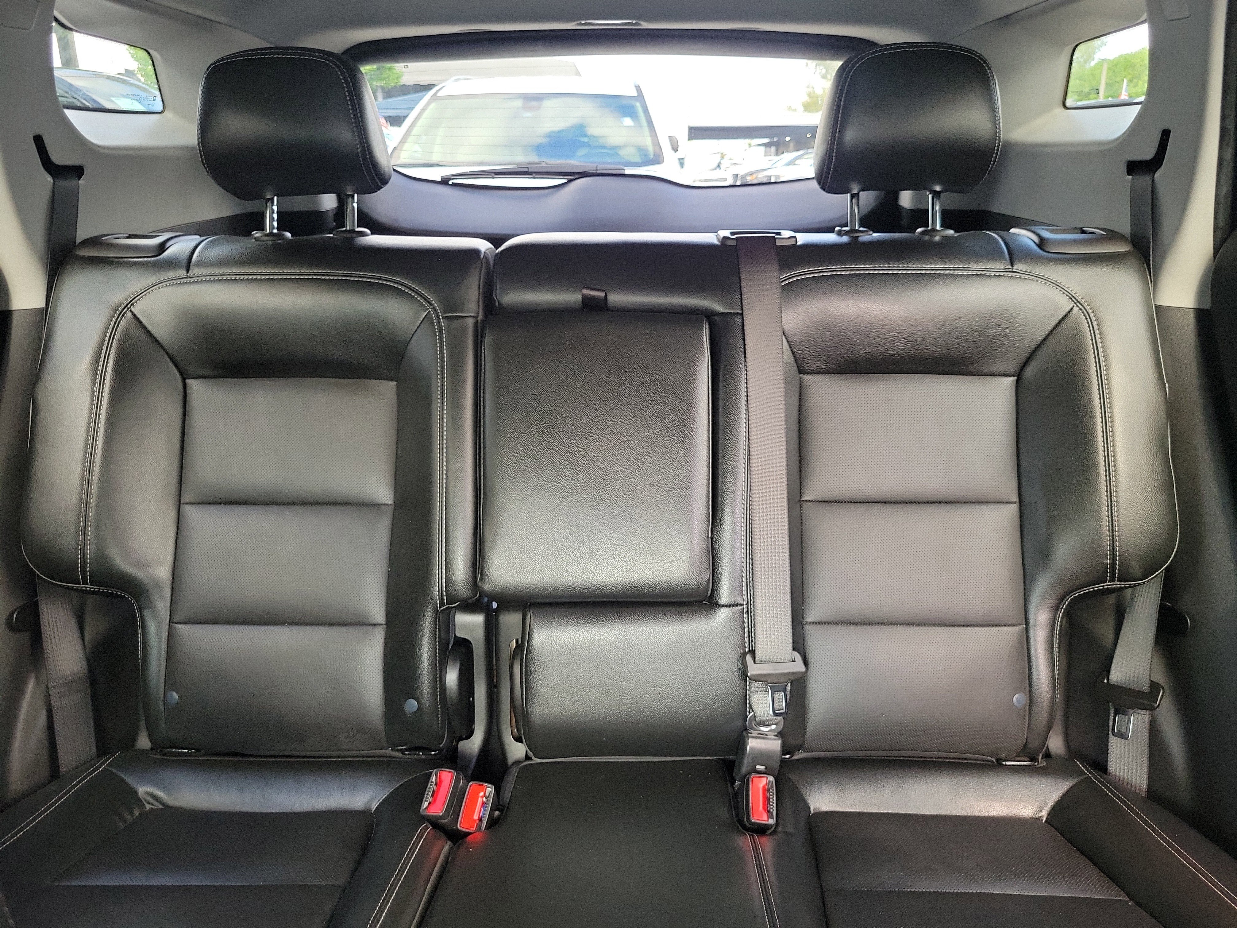 Used 2024 GMC Terrain SLT FWD image 15