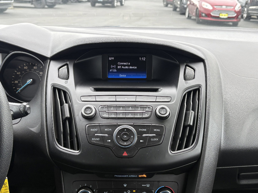 Used 2016 Ford Focus SE image 25