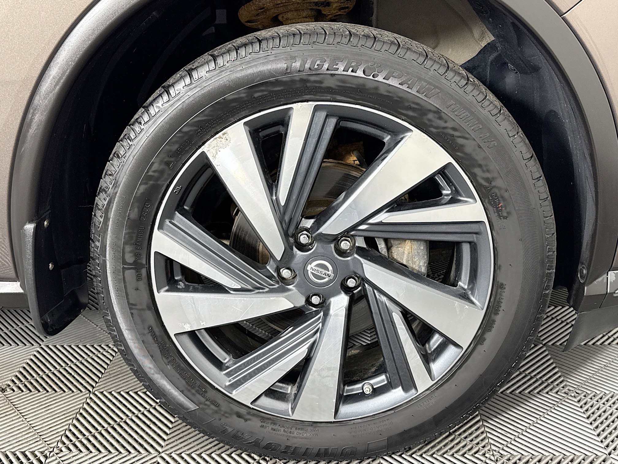 Used 2017 Nissan Murano Platinum image 30