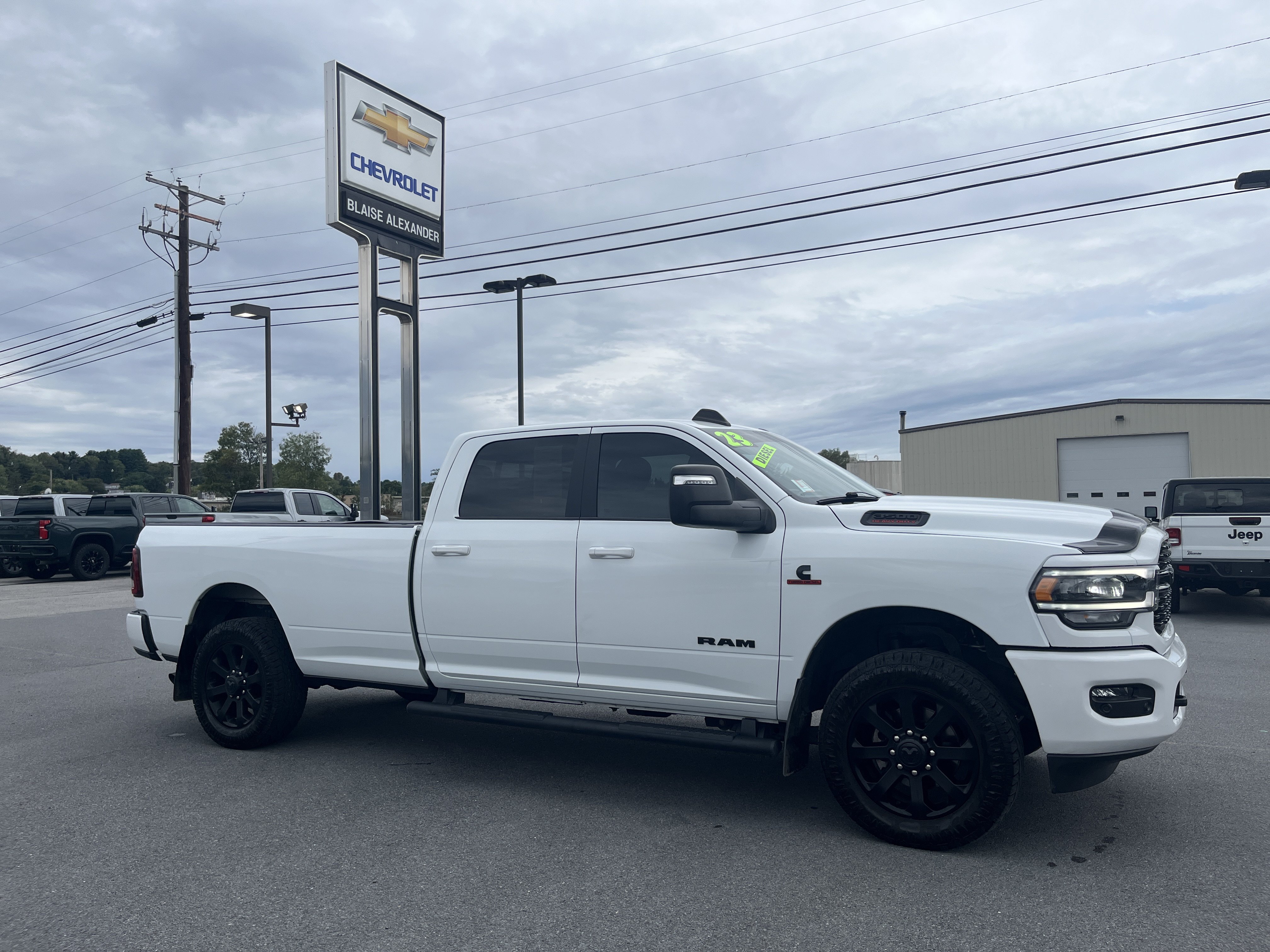 Used 2023 RAM 3500 Big Horn w/ Level B Equipment Group AWD/4WD image 12