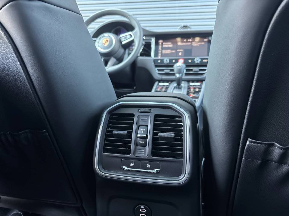 New 2026 Porsche Macan AWD/4WD image 24
