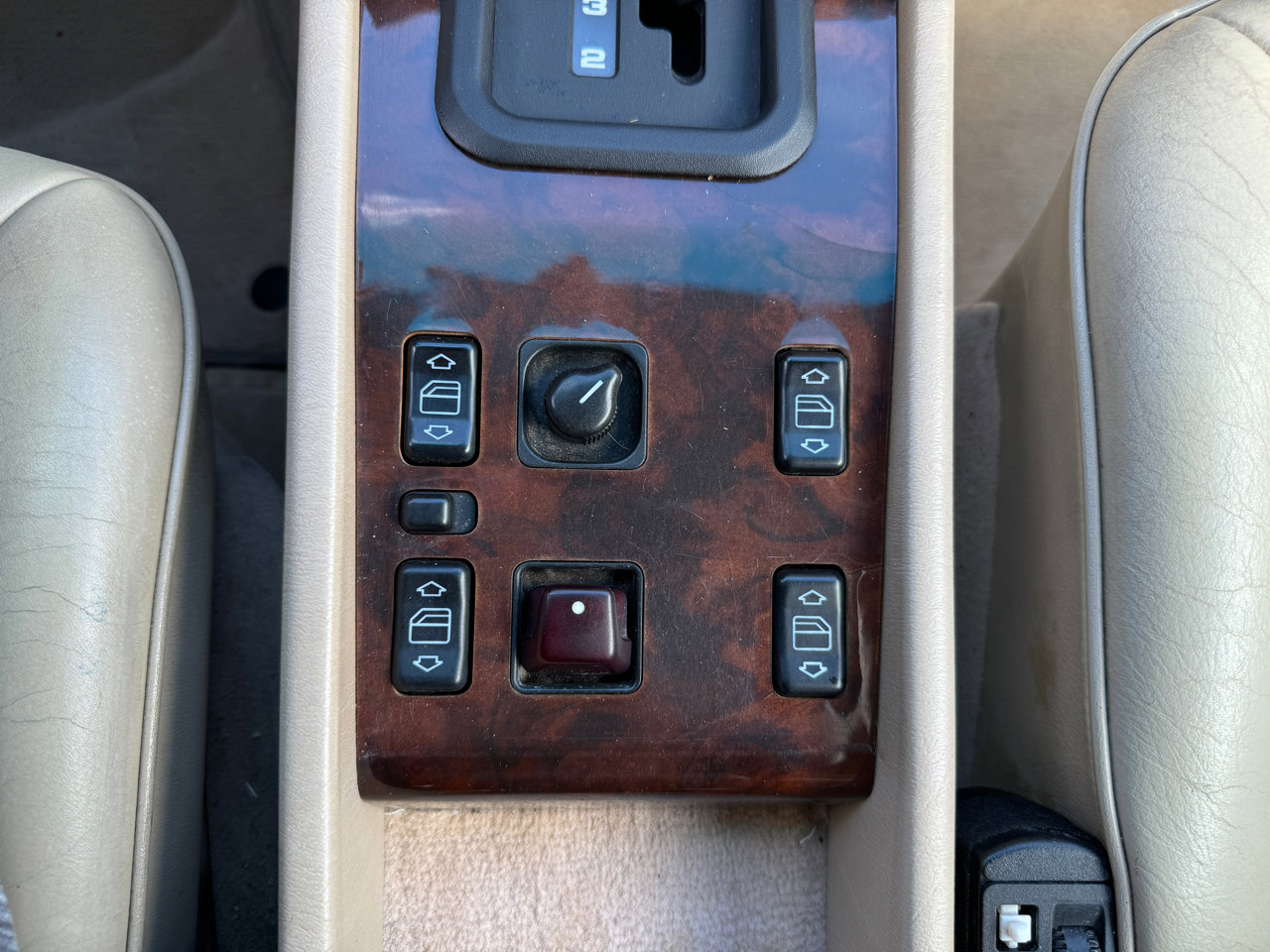 Used 1995 Mercedes-Benz E 320 Convertible image 13