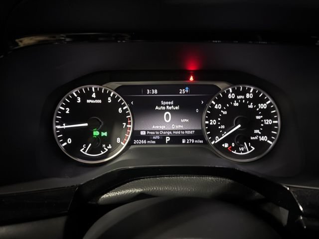 Used 2025 Nissan Pathfinder SL AWD/4WD image 25