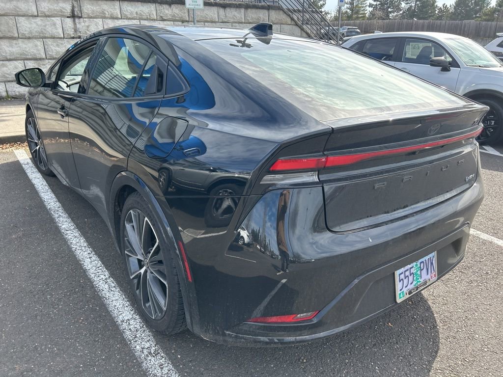 Used 2024 Toyota Prius XLE image 35