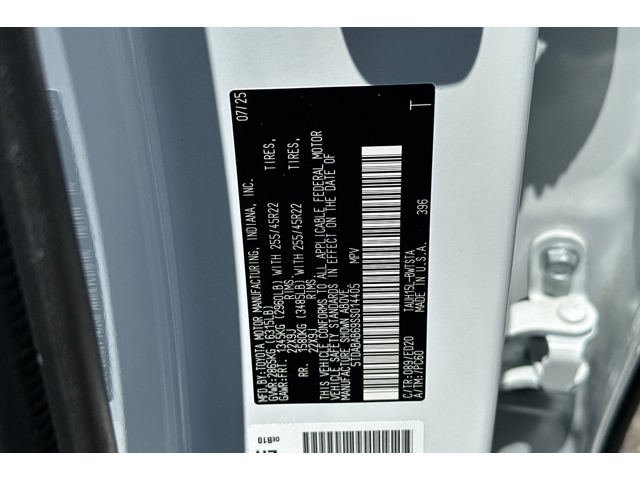Used 2025 Lexus TX 500h AWD w/ Technology Package image 31