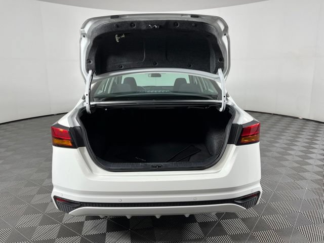 Used 2025 Nissan Altima 2.5 SV FWD image 37