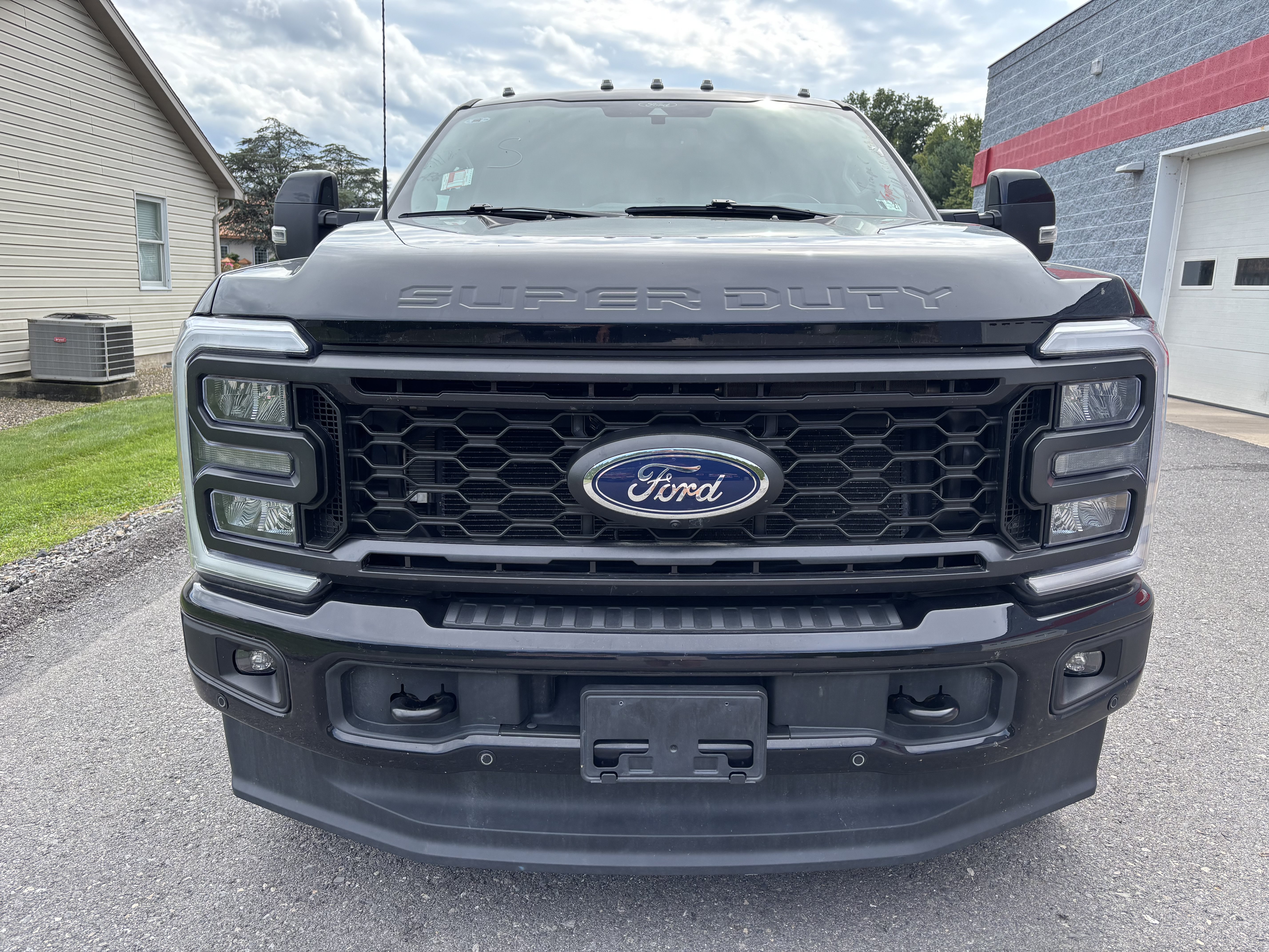 Used 2024 Ford F250 Lariat w/ Lariat Ultimate Package AWD/4WD image 8