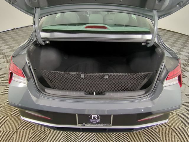 New 2026 Hyundai Elantra SEL Sport Premium FWD image 36