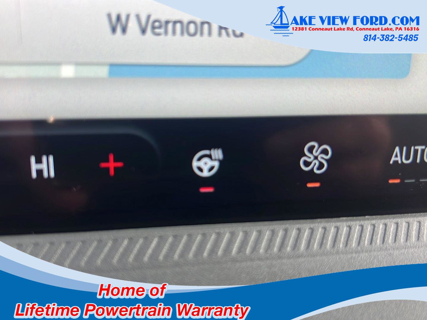 New 2026 Ford Maverick Lariat w/ Black Appearance Package image 33