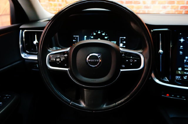 Used 2019 Volvo S60 T6 Momentum AWD/4WD image 11