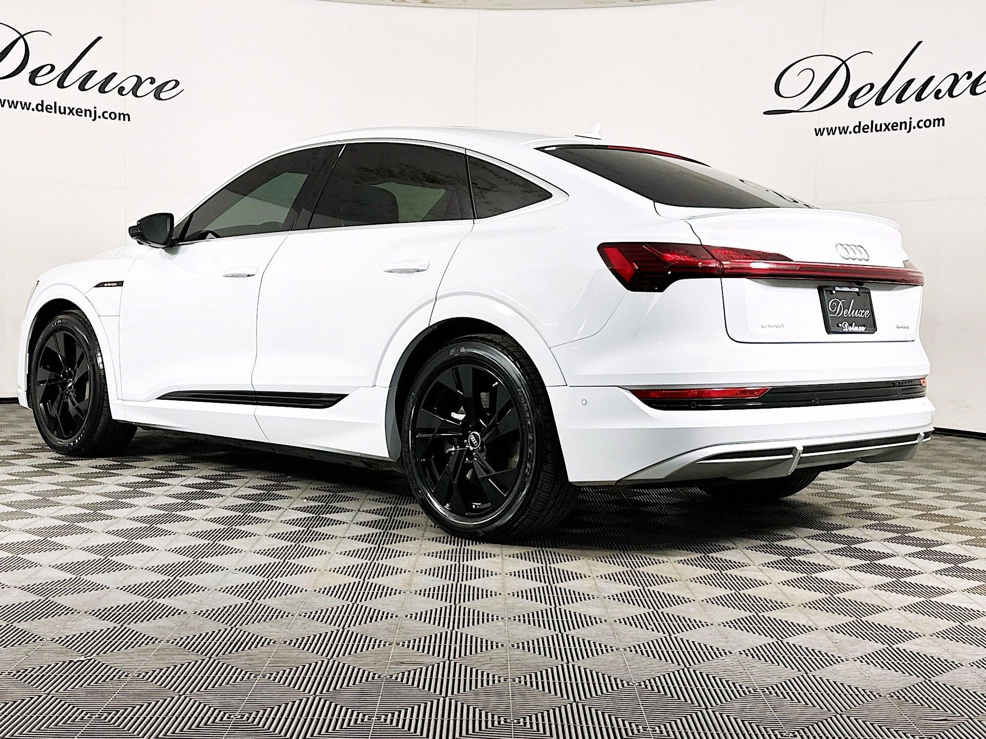 Used 2022 Audi e-tron Premium Plus w/ Premium Plus Package AWD/4WD image 4
