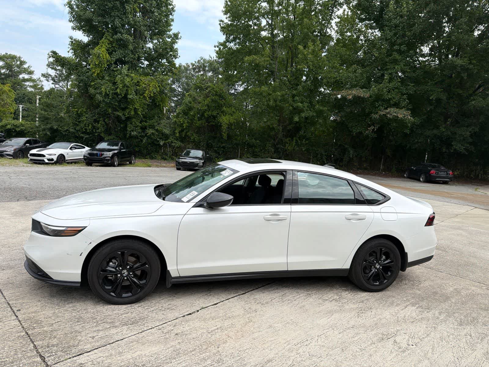 Certified 2025 Honda Accord SE image 7