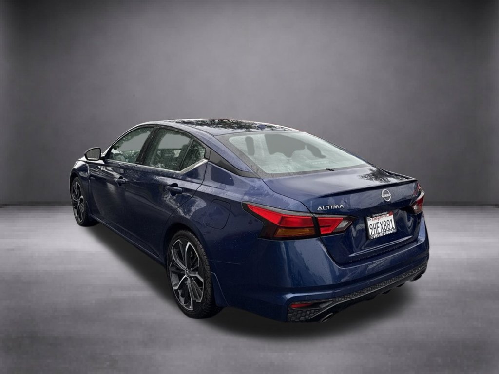 Used 2024 Nissan Altima 2.5 SR w/ SR Premium Package FWD image 7