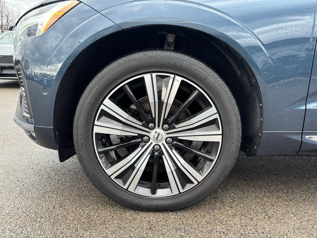Certified 2023 Volvo XC60 B5 Plus w/ Climate Package image 30