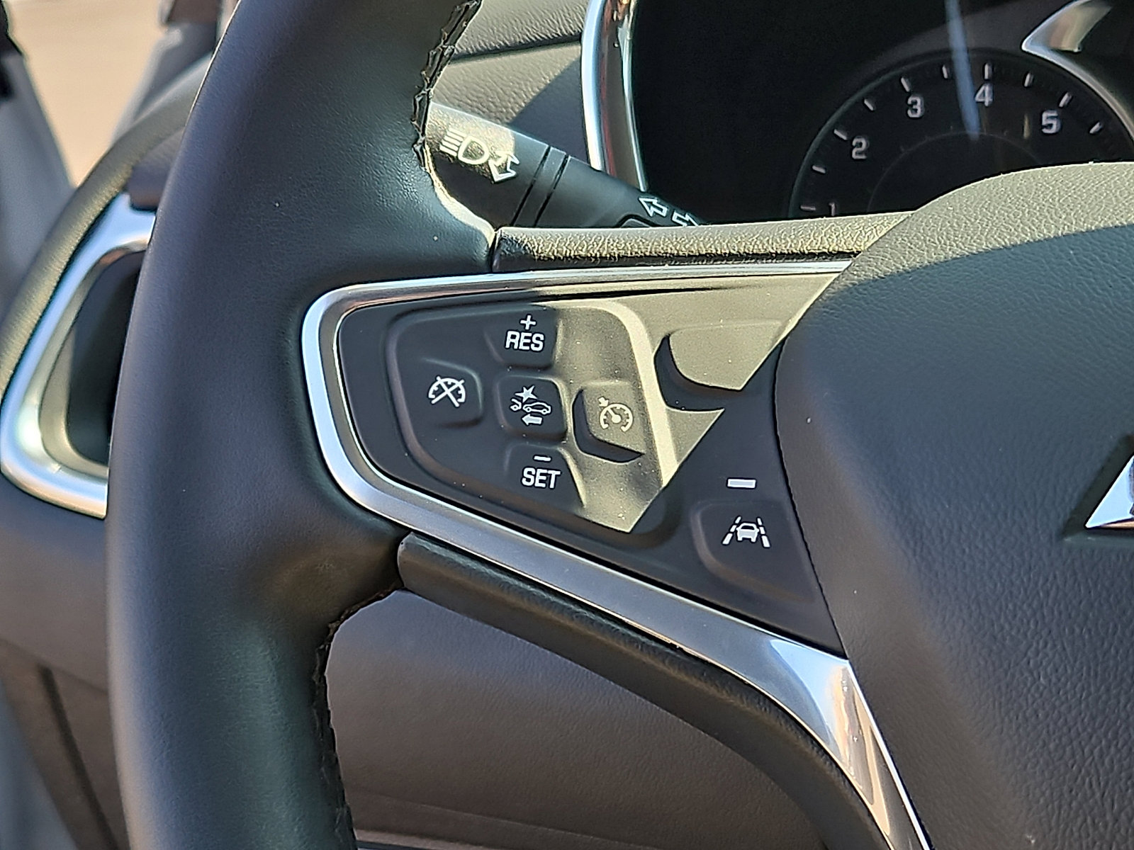 Used 2023 Chevrolet Equinox LT image 20