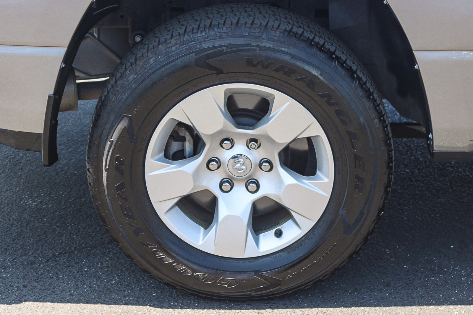 Used 2022 RAM 1500 Big Horn AWD/4WD image 12