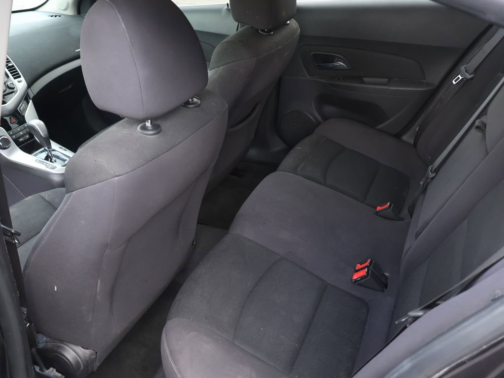 Used 2016 Chevrolet Cruze LT FWD image 13