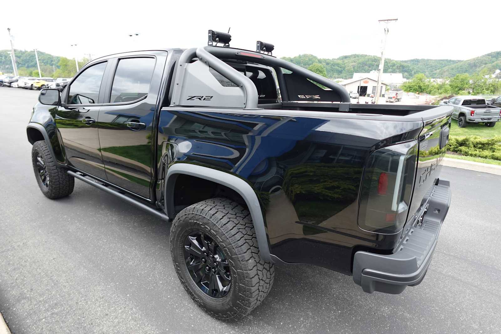 Used 2021 Chevrolet Colorado ZR2 w/ ZR2 Midnight Special Edition AWD/4WD image 7