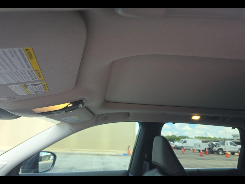 Used 2024 INFINITI QX60 Luxe FWD image 40