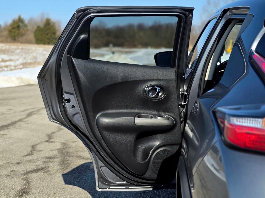 Used 2016 Nissan Juke SL image 17