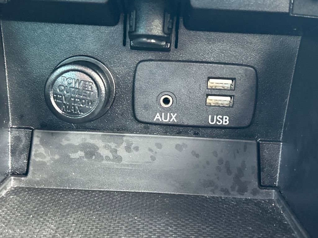 Used 2017 Subaru Outback 2.5i Premium image 16