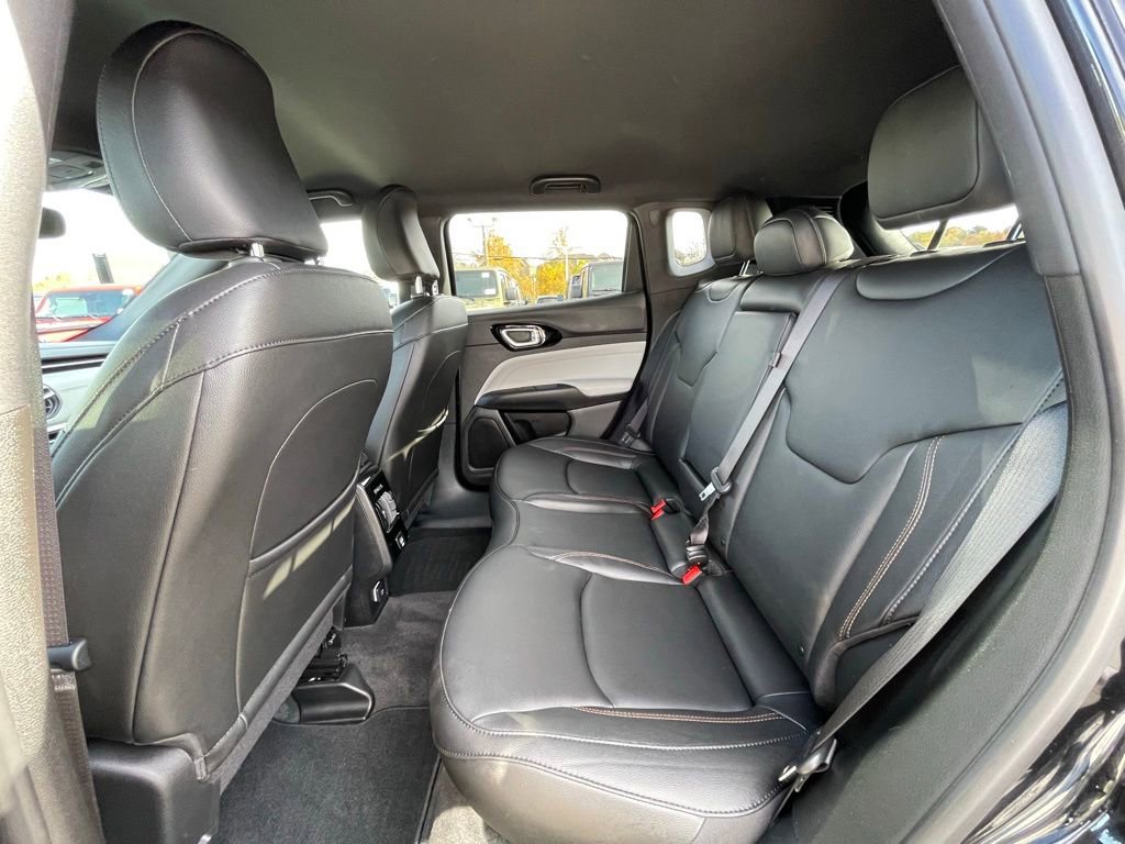 Certified 2024 Jeep Compass Limited image 21
