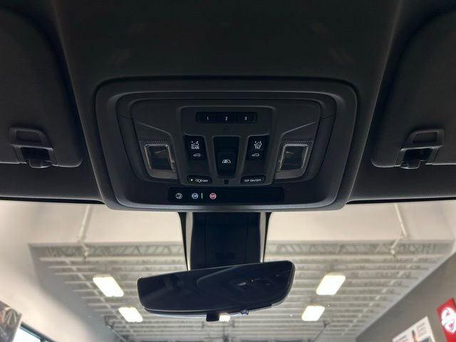 Used 2020 GMC Sierra 1500 Denali w/ Denali Ultimate Package AWD/4WD image 15