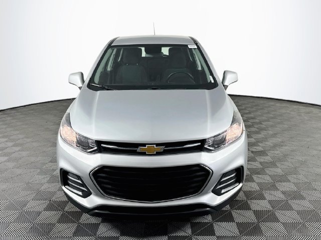 Used 2019 Chevrolet Trax LS FWD image 2